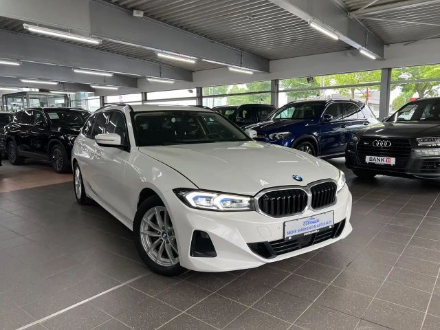 BMW 318 d Touring HuD+Keyless+Park+ACC+Spur+Quer uvm 2023 Diesel