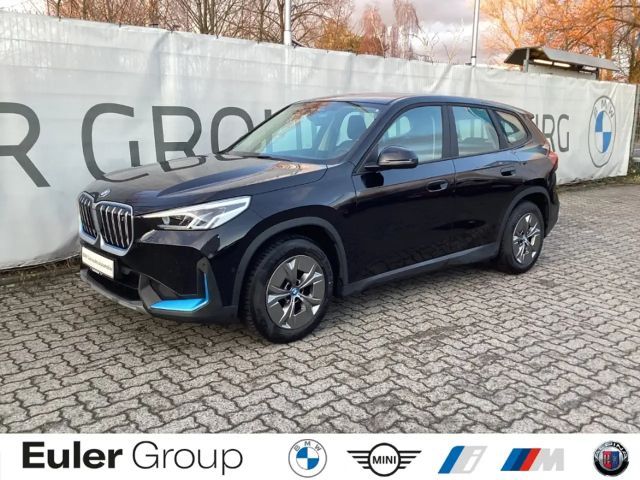 BMW iX1 xDrive 30 Navi Sitzheizung Park Assist Adaptives M 2023 Elektrisch