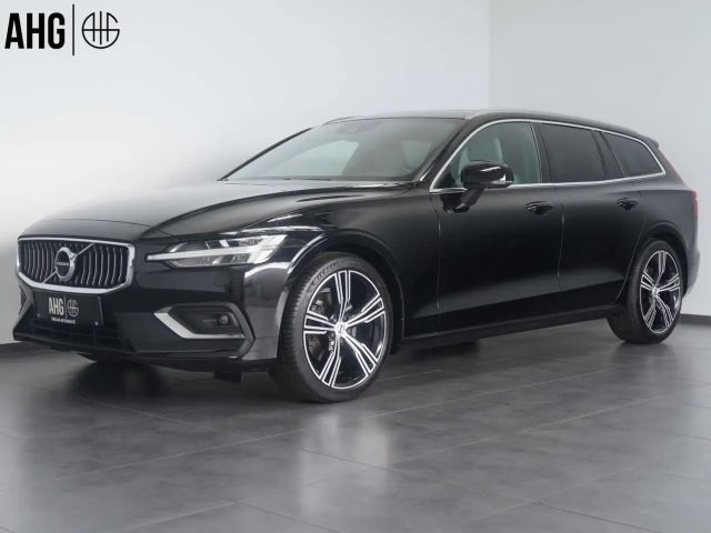 Volvo V60 Kombi B4 B Plus Bright LED/PANO/LM19"/360° 2022 Benzine