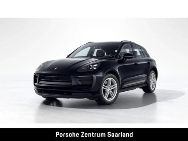 Porsche Macan . 2022 Benzine