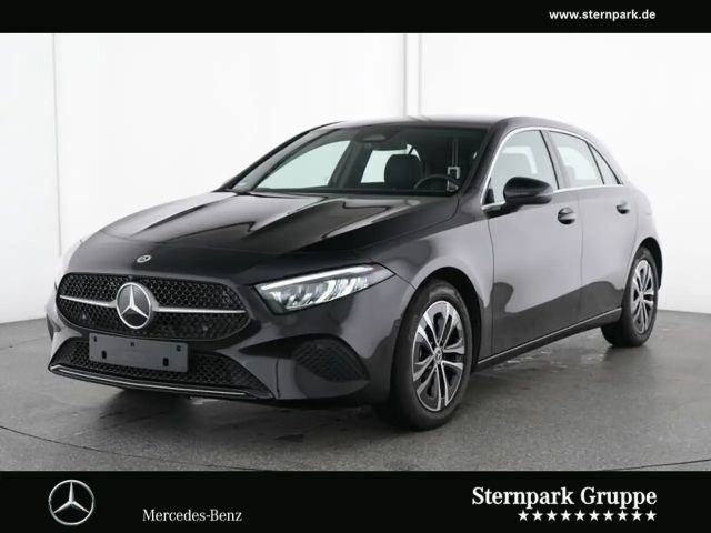 Mercedes-Benz A 180 A 180 Progressive LED+Kamera+WinterPaket+CarPlay 2026 Benzine