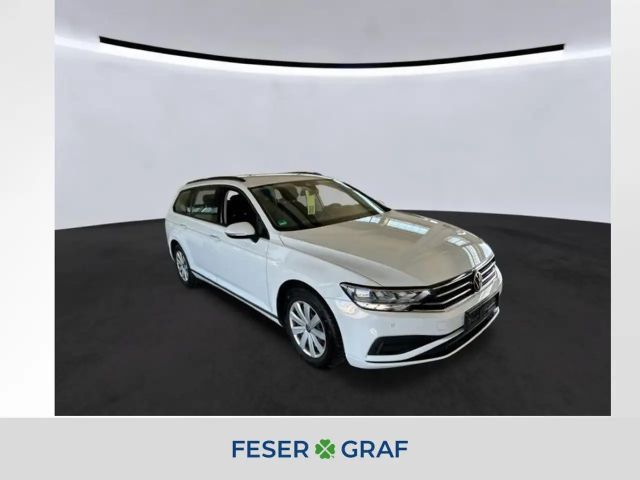 Volkswagen Passat Variant 1.5 TSI DSG/LED/Rear View/Sitzhzg./Navi 2023 Benzine