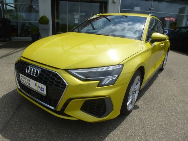 Audi A3 35 TFSI S line*Navi/Tel*MHEV*AHK-Abnb*PDC VuH+Cam* 2024 Benzine