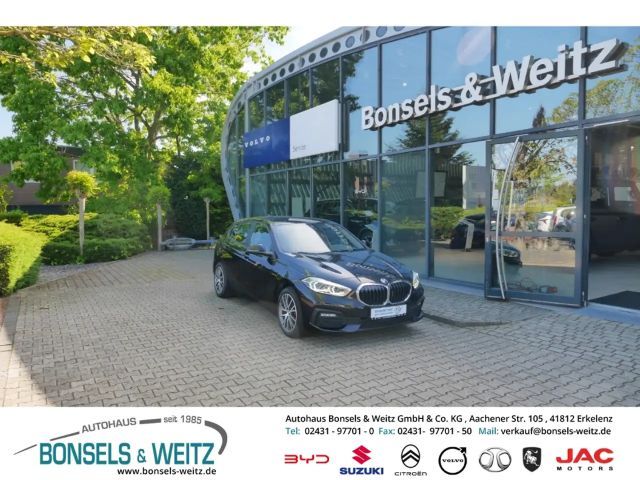 BMW 120 ADVANTAGE Navi Digitales Cockpit LED Mehrzonenklim 2023 Diesel