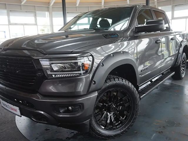 Dodge RAM 1500 HEMI *eTorque*AHK*Crew-Cab*6Sitzer* 2024 Benzine