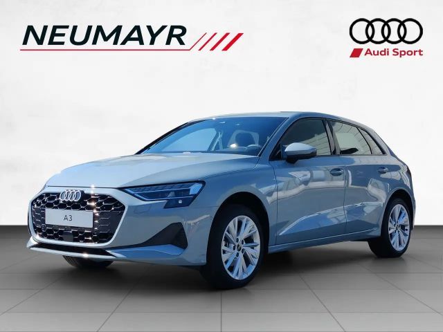 Audi A3 Sportback 30 TFSI advanced LED; MMI+ 2025 Benzine