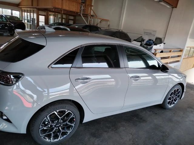Kia Ceed / cee'd