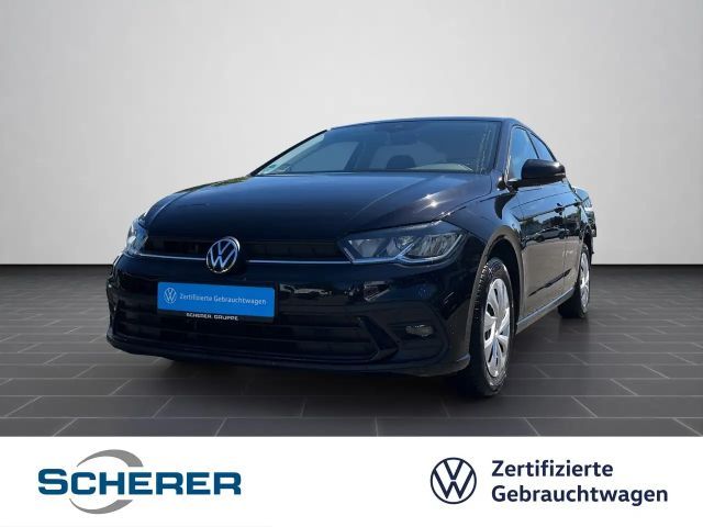 Volkswagen Polo Life 1,0 TSI 5-Gang | 15" in Schwarz | abge 2022 Benzine