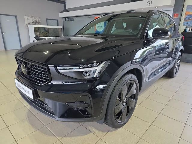 Volvo XC40 B3 Plus Black Edition WinterPkt LED Kamera 2025 Benzine