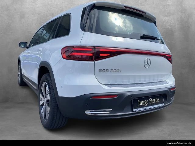 Mercedes-Benz EQB 250
