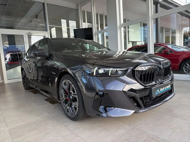 BMW 540 d Touring xDrive MSPORTPRO+PANO+AHK+DR-PRO+B&W 2025 Diesel