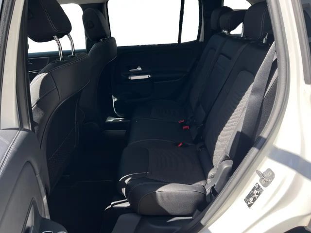 Mercedes-Benz GLB 250