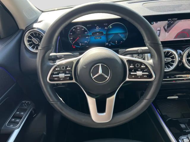Mercedes-Benz GLB 250