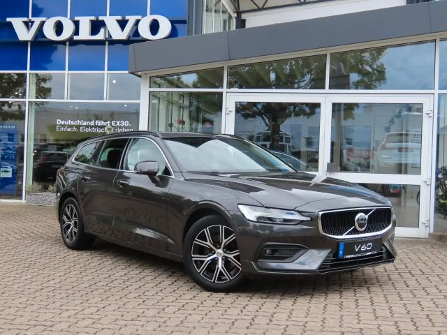 Volvo V60 Kombi Core 2022 Benzine