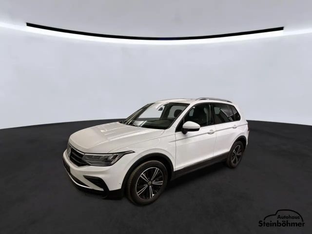 Volkswagen Tiguan Active 2.0TDI DSG LED NAV AHK ACC SHZ Navi 2023 Diesel