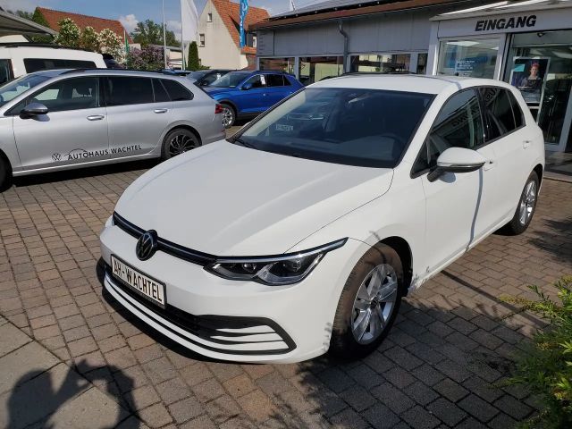 Volkswagen Golf Life 1,5 Navi LED-Plus Kamera Licht+Sicht Ambiente 2022 Benzine