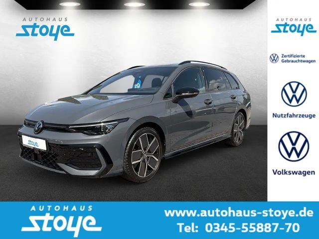 Volkswagen Golf Var. R-Line eTSi DSG Navi PANO AZV Kamera R-Line 2025 Benzine