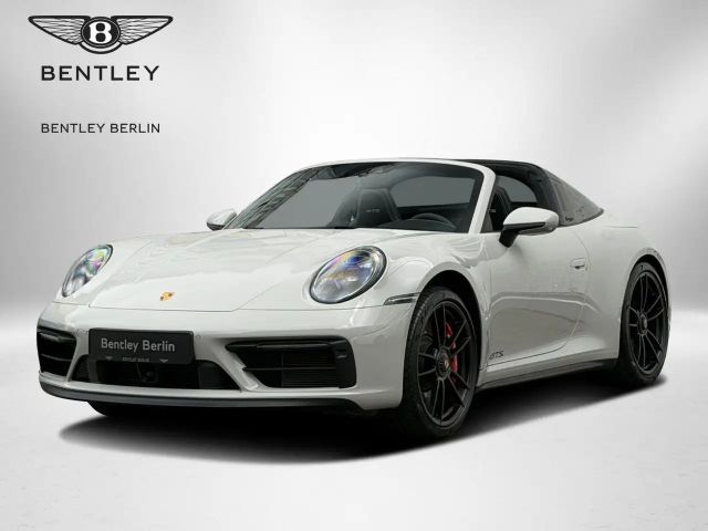 Porsche 911 Targa 4 GTS BURMESTER LIFT CARBON 18 WEGE 2023 Benzine