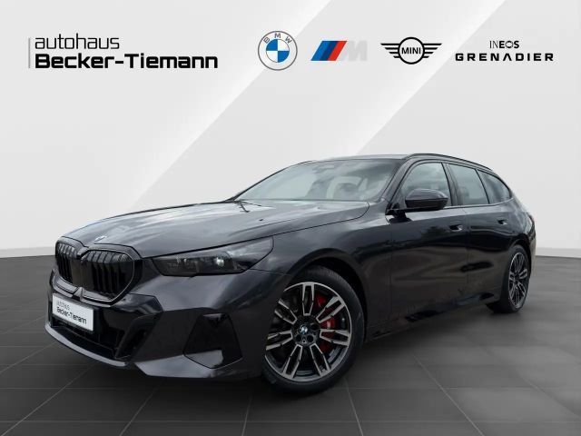 BMW 540 d xDrive Touring M SportPro/IconicGlow/Driving/Par 2025 Diesel