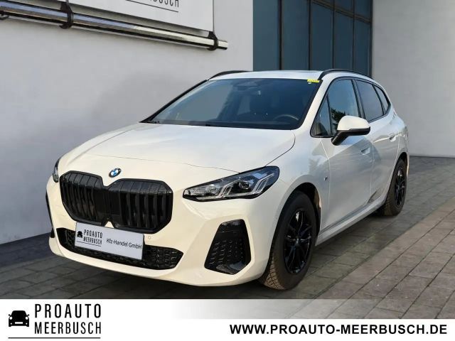 BMW 218 i Active Tourer M Sport AHK/MASSAGE/HUD/PANO 2025 Benzine