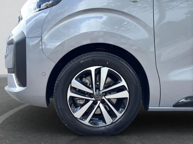 Peugeot Traveller