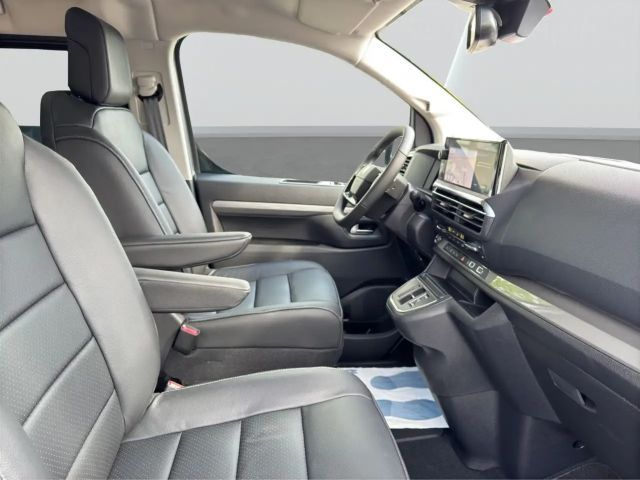 Peugeot Traveller
