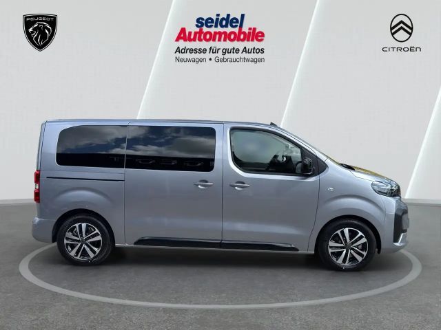 Peugeot Traveller
