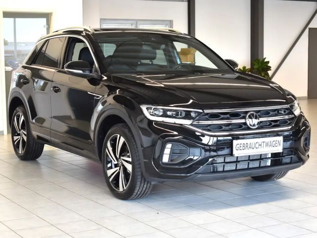 Volkswagen T-Roc R-Line LED/PANO/CAM/NAVI/CARPLAY/VIRTUAL/ 2026 Benzine