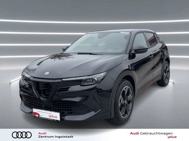 Alfa Romeo Junior Ibrida Speciale MATRIX PANO KAM ACC 2025 Hybride / Benzine