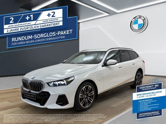 BMW 530 e Touring [M Sport, BSI Paket (3J/40.000km)] 2025 Hybride / Benzine