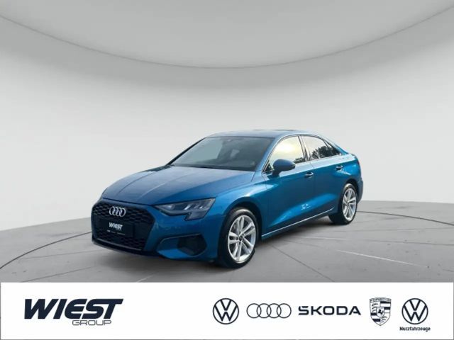 Audi A3 Lim. advanced TFSI 30 NAVI KLIMA SHZ 2022 Benzine