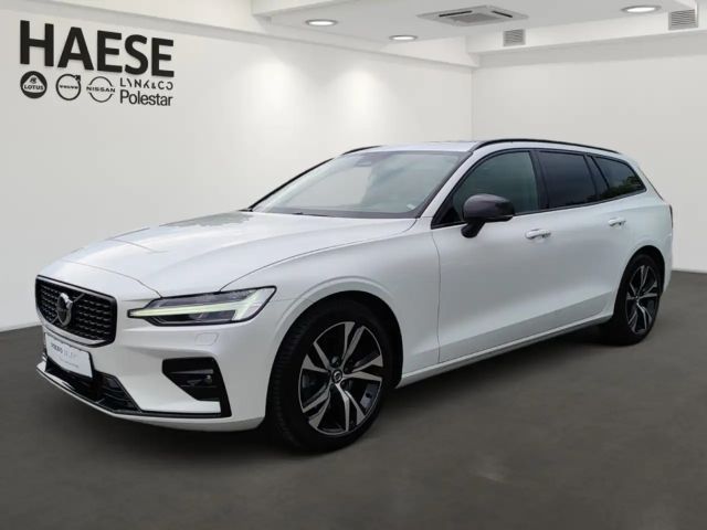 Volvo V60 B4 Ultimate Dark HUD AHK Digitales Cockpit Memory 2023 Benzine