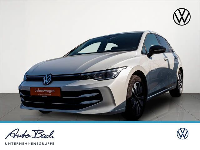 Volkswagen Golf VIII "Goal" 1.5 eTSI DSG Navi LED CarPlay A 2025 Benzine