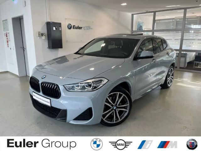 BMW X2 xDrive 20i A M Sportpaket Pano Leder Navi LED HiFi 2024 Benzine