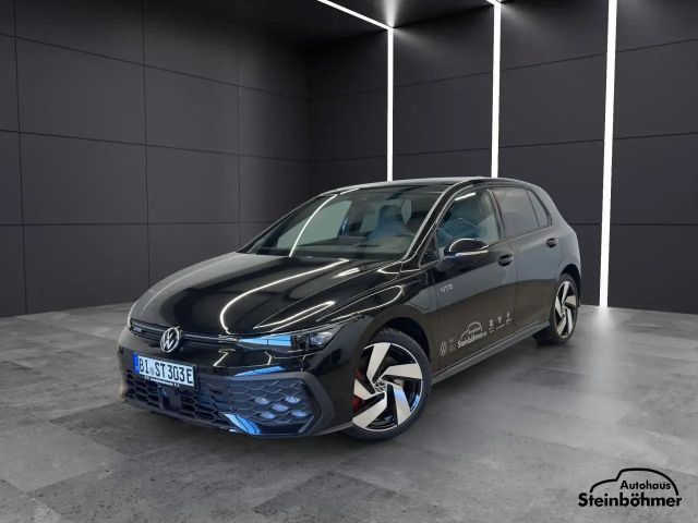 Volkswagen Golf GTE 1.5TSI eHybrid IQ.Light Pano Leder AHK 2026 Hybride / Benzine