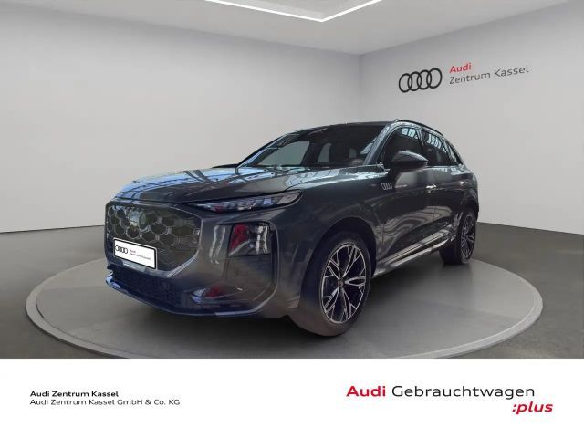 Audi Q3 SUV TFSI S line LED Navi Pano AHK 19" Rü 2026 Benzine