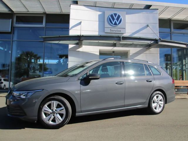 Volkswagen Golf VIII Variant Life TSI Navi+Shz+HeadUp+App 2023 Benzine