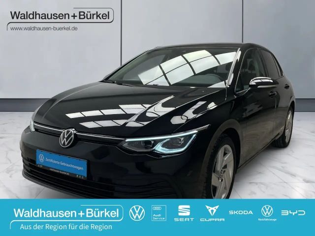 Volkswagen Golf VIII 1.5 eTSI DSG Life Klima Rückfahrkamera 2023 Benzine