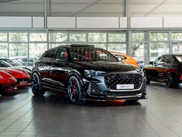 Audi RS Q8 performance Maxton Carbon Red Pano 2025 Benzine
