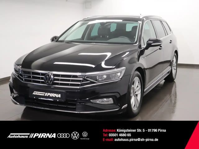 Volkswagen Passat Variant 2.0 TDI Elegance R-line Ext. Matrix 2022 Diesel