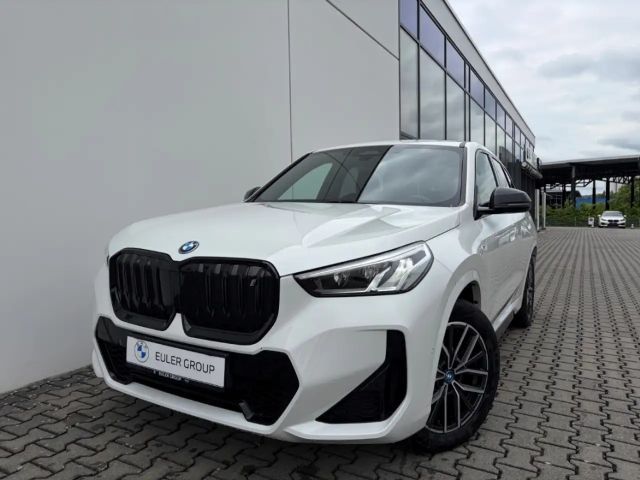 BMW iX1 xDrive 30 M-Sport Sportpaket AD Navi Digitales Coc 2023 Elektrisch