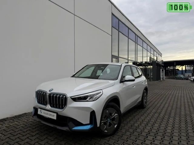 BMW iX1 xDrive 30 A LMR SHZ PArkass DAB ActiveGuard 2023 Elektrisch