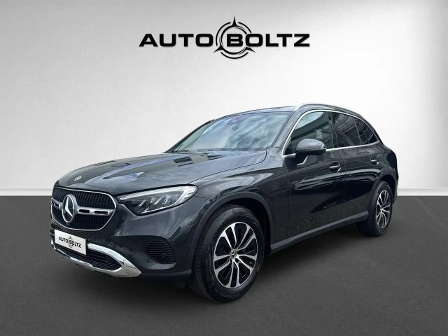 Mercedes-Benz GLC 200 2.0 CGI 4M Avantgarde Plus Pano AHK Memory 2025 Benzine