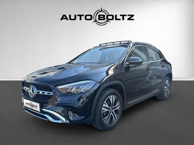 Mercedes-Benz GLA 180 Progressive Adv. Pano Winter P. Kamera 2024 Benzine