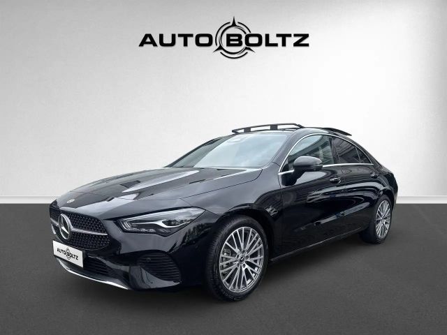 Mercedes-Benz CLA 180 Progressive Line Adv. PANO 360 Nightcolor Totw. 2025 Benzine
