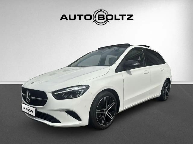 Mercedes-Benz B 180 Progressive Pano Winter Night Fondbags 2024 Benzine