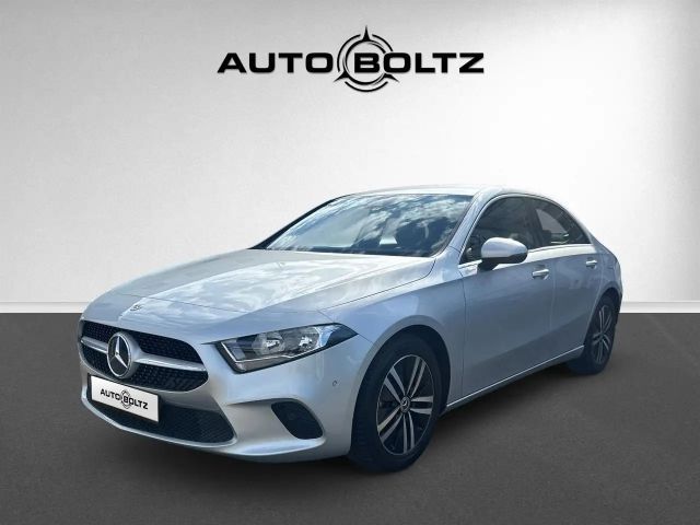 Mercedes-Benz A 180 Limo Progressive Sitzheizung Business MBUX 2022 Benzine