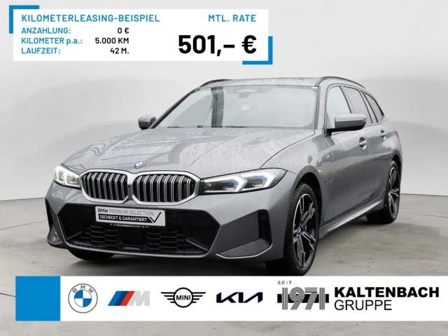 BMW 330 e Touring M-Sport FACEL. PANO AHK HUD 360° 2025 Hybride / Benzine