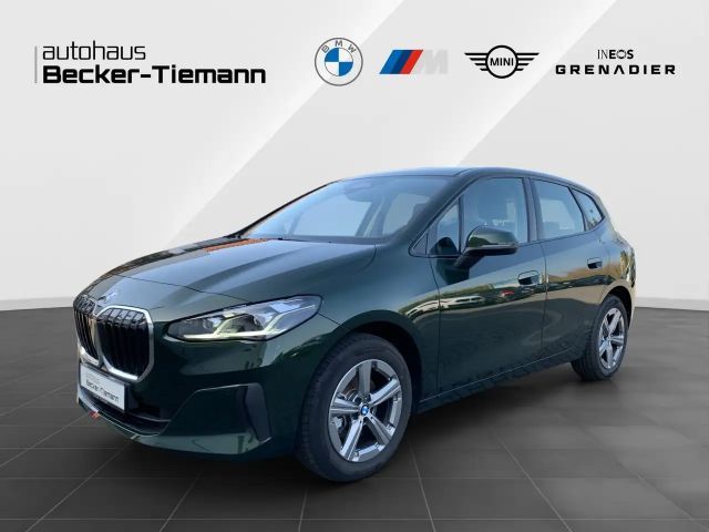 BMW 220 i Active Tourer *AHK*ADAPT LED*SITZ HZG*KAMERA*KEY 2025 Benzine