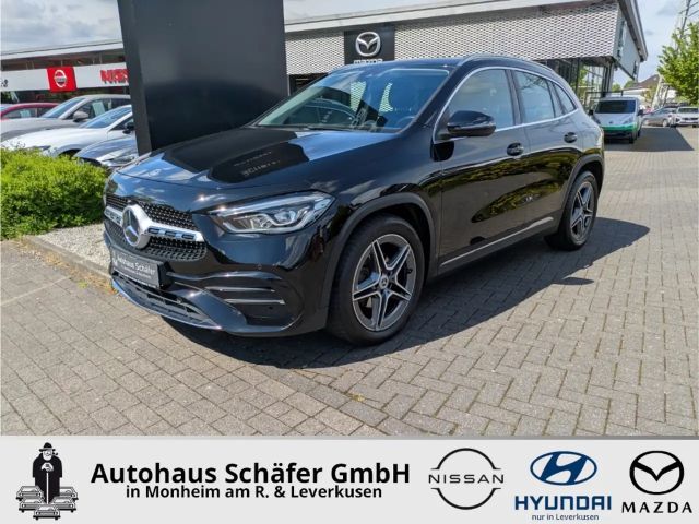 Mercedes-Benz GLA 180 AMG-Line Sportpaket Navi Digitales Cockpit Apple C 2021 Benzine